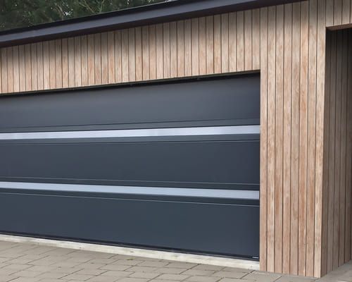 Photo d une porte de garage modèle VisioPanoramique