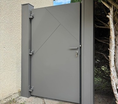 Porte fenêtre pvc cintrée