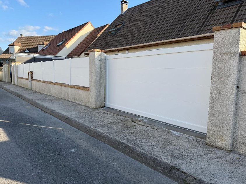 Portail coulissante, clôture et portillon 